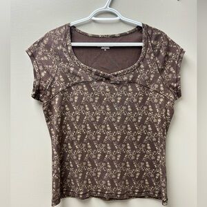 Royal Robbin’s Brown and Tan‎ Patterned T-Shirt